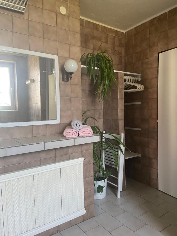 Apartman V Brezi Exteriör bild