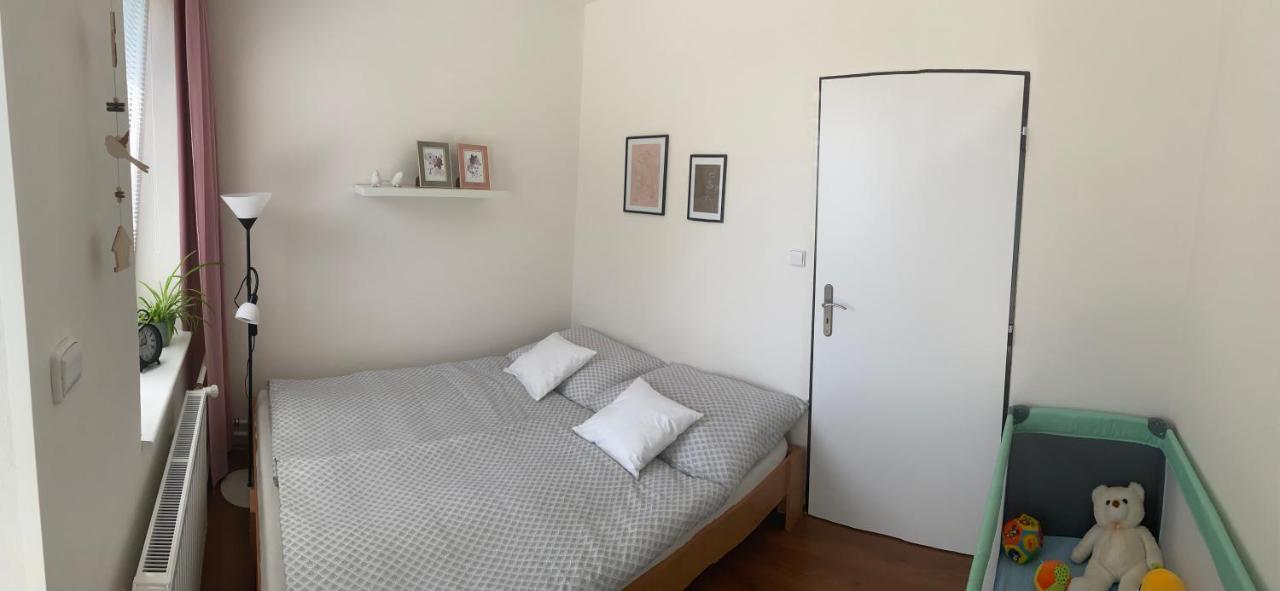 Apartman V Brezi Exteriör bild