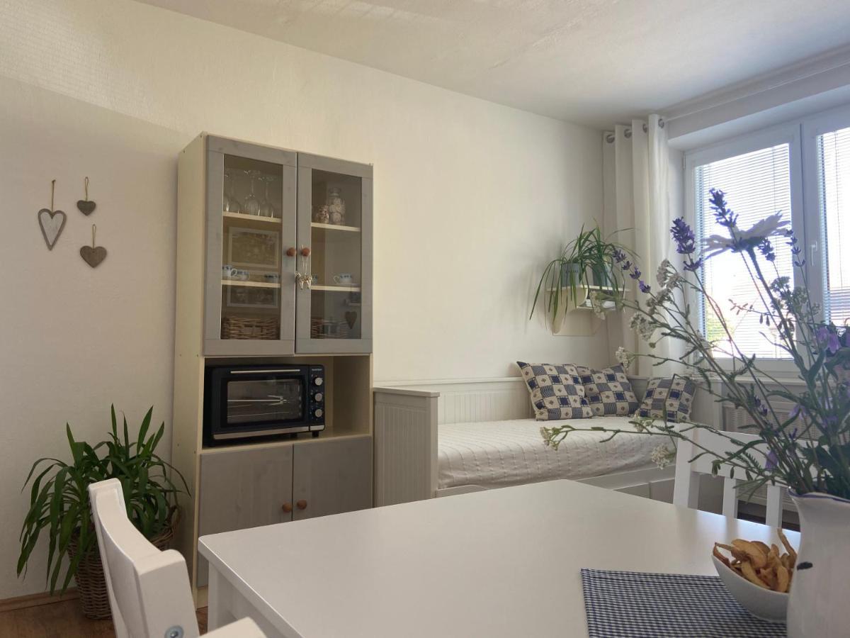 Apartman V Brezi Exteriör bild