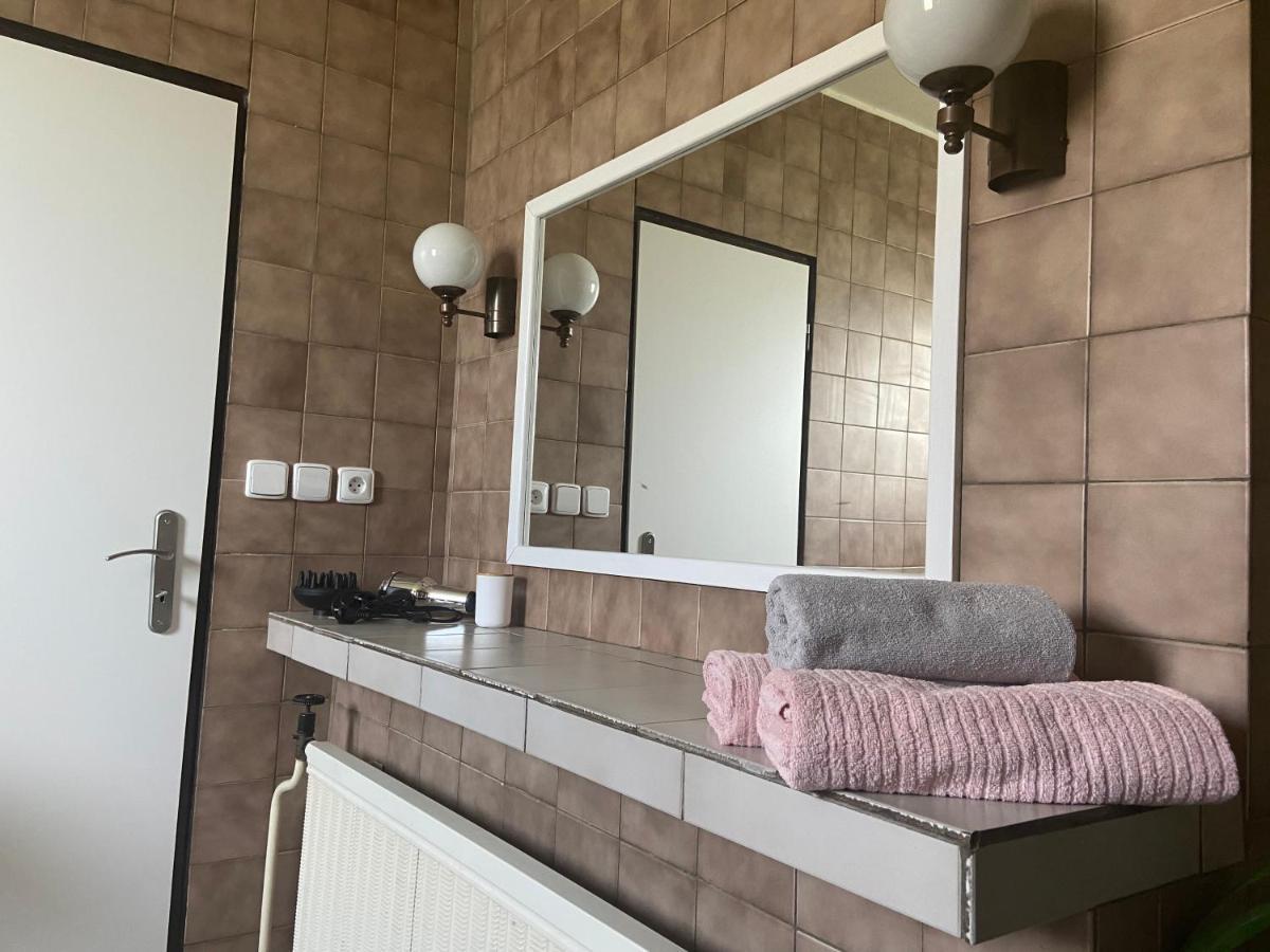 Apartman V Brezi Exteriör bild